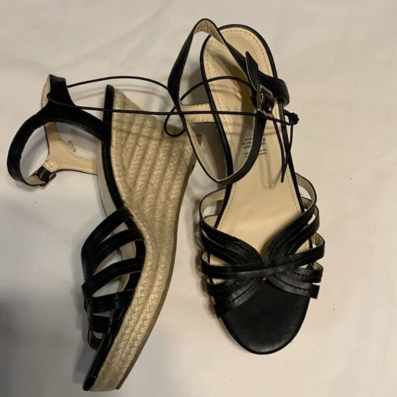 Liz Claiborne LC Magenta refined comfort size 9.5 black sandal wedge - Picture 9 of 9